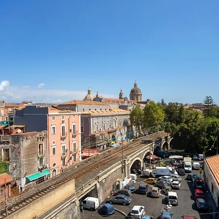 In Shared - City Center Guest house Catania