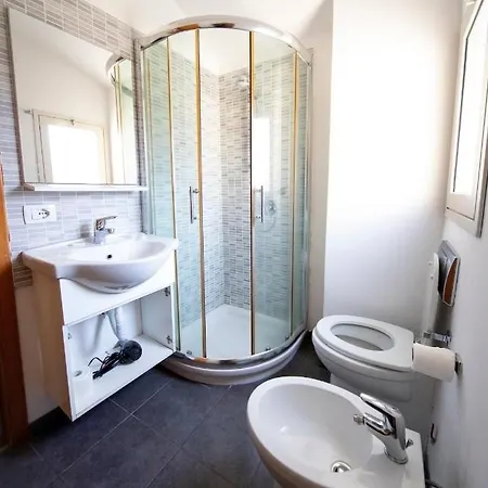 Guest house In Shared - City Center *