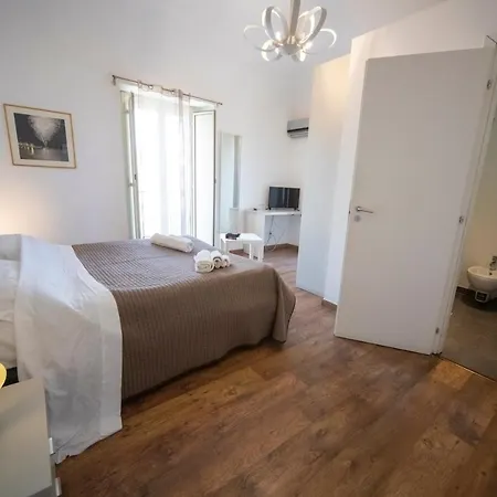 Guest house In Shared - City Center